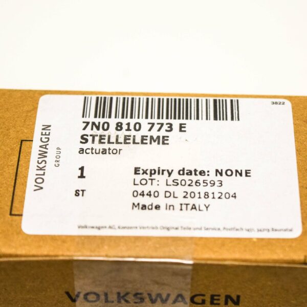 7N0810773E - NEW VOLKSWAGEN SHARAN 7N FUEL FILLER FLAP MOTOR 7N0810773E