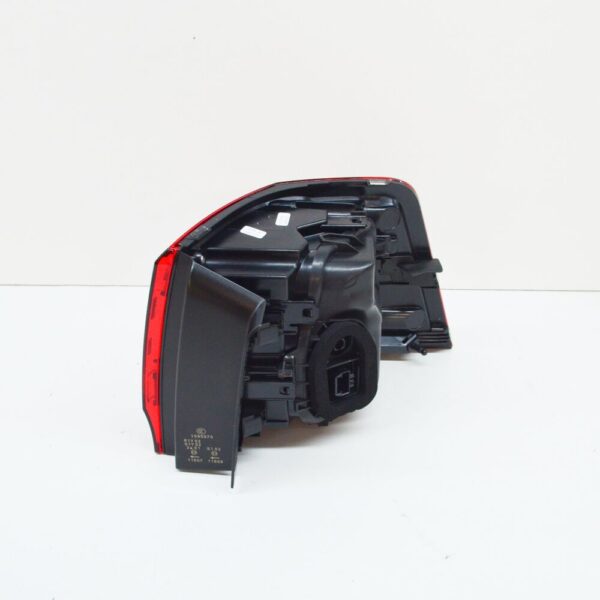 7N0945207 - VW Sharan 7N Rear Left Outer Taillight 7N0945207 NEW GENUINE