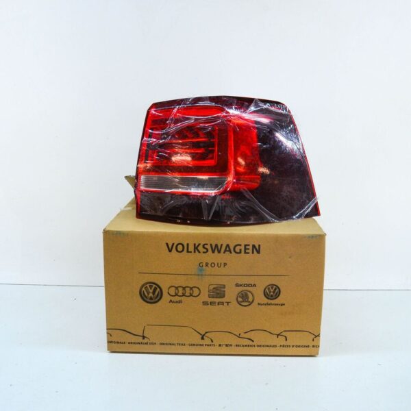 7N0945208 - NEW VW SHARAN 7N REAR RIGHT TAILLIGHT LAMP 7N0945208 ORIGINAL