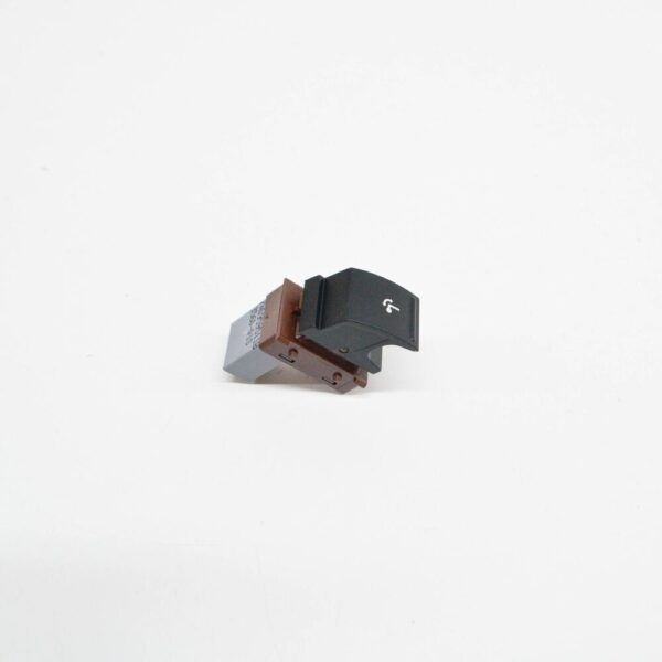7N0959511B - NEW OEM VW CC ELECTRICALLY FOLDING TOW HITCH SWITCH 7N0959511BREH GENUINE