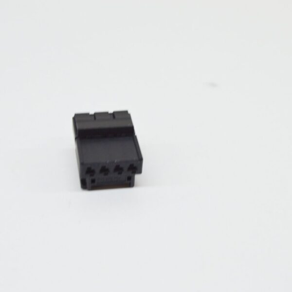 7N0972704 - NEW VW GOLF MK7 4-PIN FLAT CONTACT HOUSING WITH CONTACT LOCK 7N0972704
