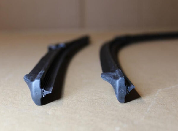 7N2998002 - VW Sharan 7N aerodynamic wiper blades front set right handlebar 7N2998002 part