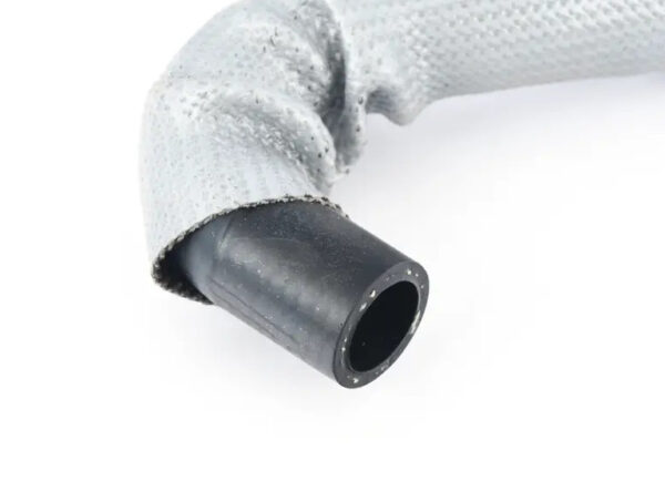 7P0121157E - NEW VW TOUAREG 7P DRIVE MOTOR INVERTER COOLANT HOSE 7P0121157E ORIGINAL
