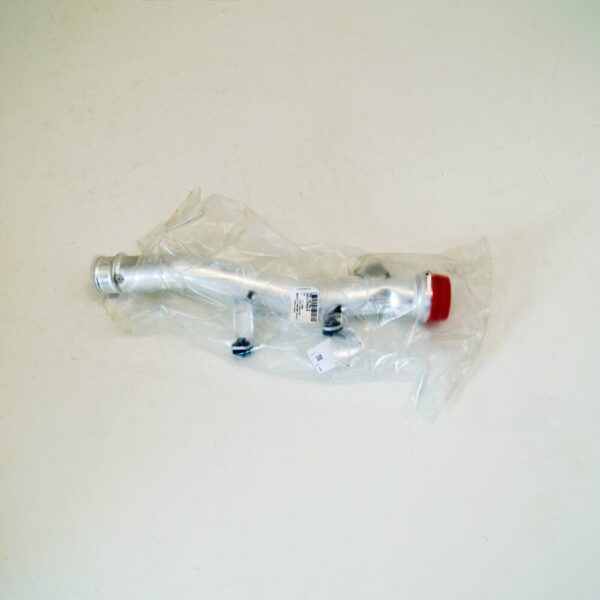 7P0145762A - NEW VOLKSWAGEN TOUAREG 7P 3.0 DIESEL V6 INTERCOOLER HOSE PIPE 7P0145762A 2016