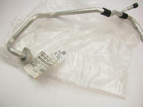 7P0820744E - NEW VW TOUAREG 7P A/C SUCTION REFRIGERANT LINE 7P0820744E ORIGINAL