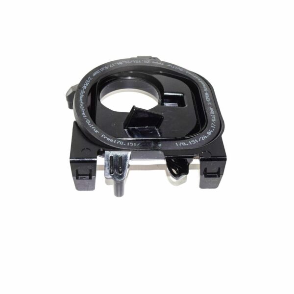 7P0941607B - NEW VW TOUAREG 7P HEADLIGHT TURN SIGNAL COVER CAP LEFT 7P0941607B