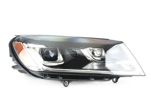 7P0941754 - NEW VW TOUAREG 7P FRONT RIGHT HEADLIGHT LHD 7P0941754 ORIGINAL