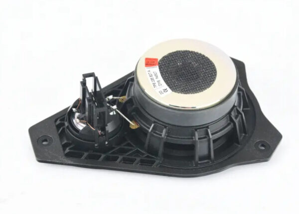 7P6035827A - NEW VOLKSWAGEN TOUAREG 7P MK2 CENTER DASHBOARD SOUND SPEAKER 7P6035827A ORIGINAL
