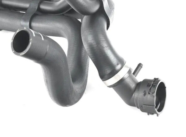 7P6122101M - NEW VW TOUAREG 7P MK2 COOLANT HOSE 7P6122101M