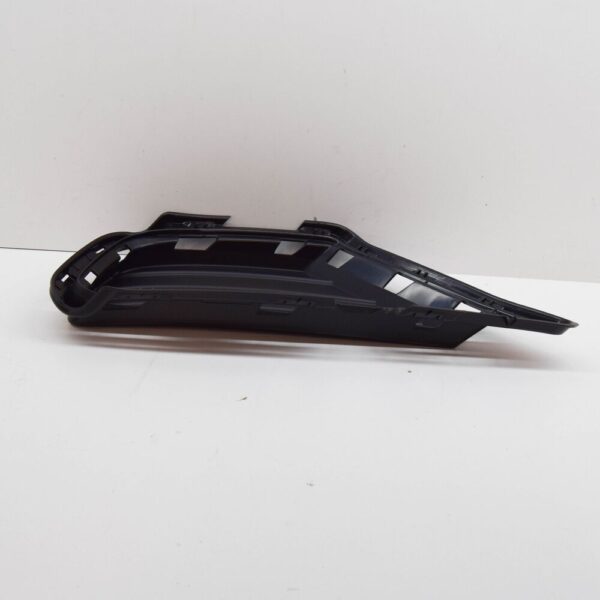 7P6807233B9B9 - VW TOUAREG 7P MK2 Front Bumper Left Closing Element 7P6807233B9B9 NEW