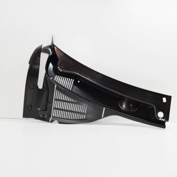 7P6819401C - VW TOUAREG 7P Front Left Water Deflector RHD 7P6819401C NEW