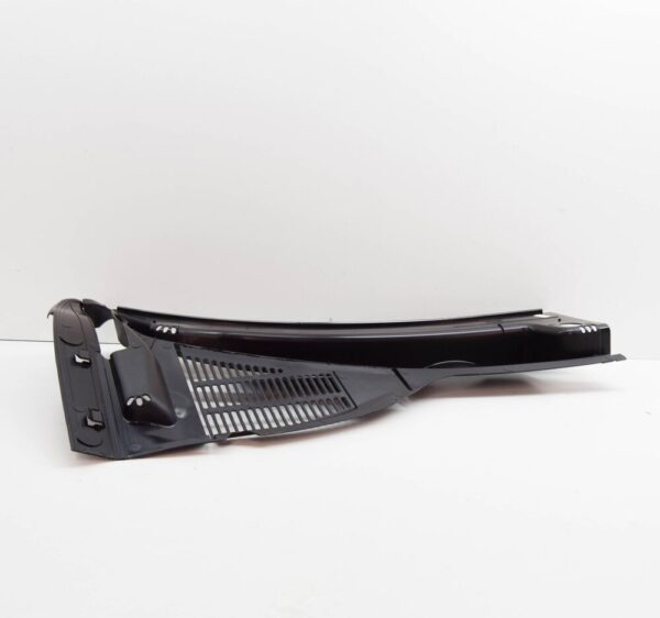 7P6819401C - VW TOUAREG 7P Front Left Water Deflector RHD 7P6819401C NEW