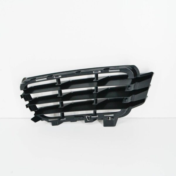 7P68536669B9 - Volkswagen Touareg 7P radiator grille front right 7P68536669B9 NEW original