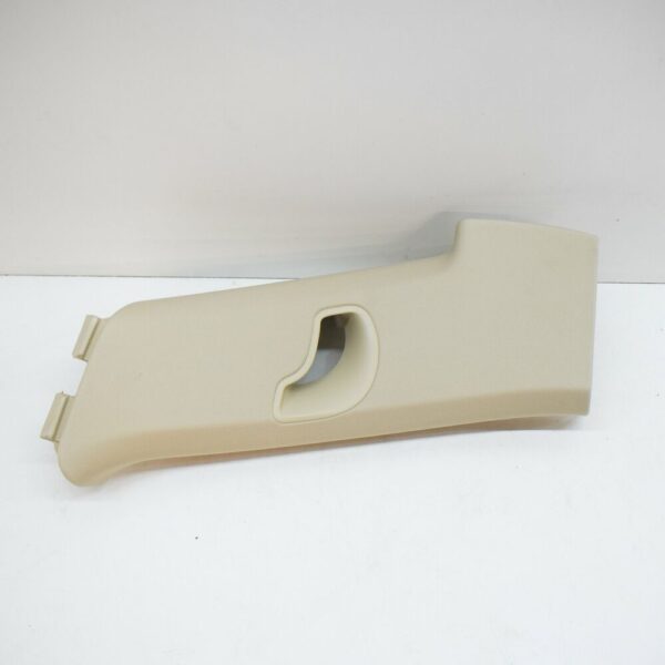 7P6867242G5R0 - NEW VOLKSWAGEN TOUAREG 7P RIGHT SIDE C PILLAR UPPER TRIM 7P6867242G5R0 ORIGINAL