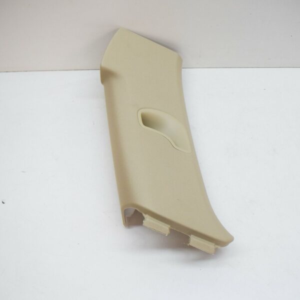 7P6867242G5R0 - NEW VOLKSWAGEN TOUAREG 7P RIGHT SIDE C PILLAR UPPER TRIM 7P6867242G5R0 ORIGINAL