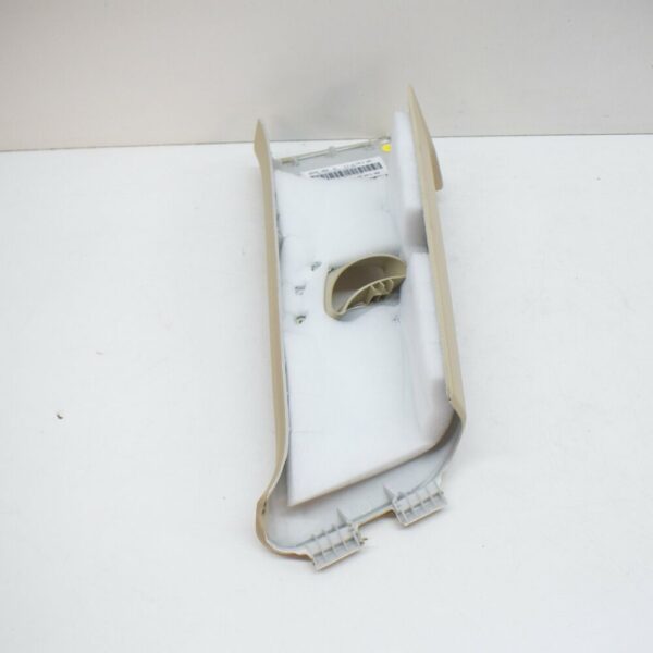 7P6867242G5R0 - NEW VOLKSWAGEN TOUAREG 7P RIGHT SIDE C PILLAR UPPER TRIM 7P6867242G5R0 ORIGINAL