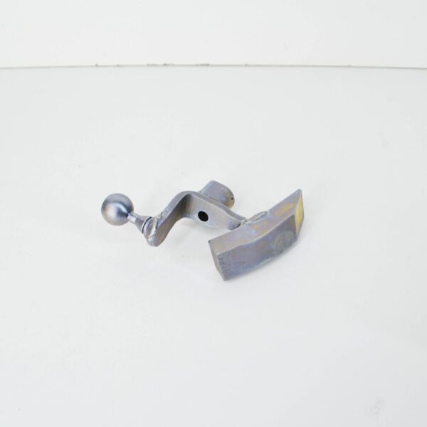 8D0711181C - NEW VOLKSWAGEN PASSAT B5 GEARSHIFT LEVER 8D0711181C