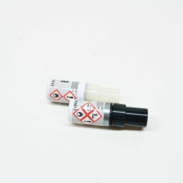 LST0M2Y7G - NEW VOLKSWAGEN QUARTZ GREY METALLIC TOUCH UP PAINT SET LST0M2Y7G ORIGINAL