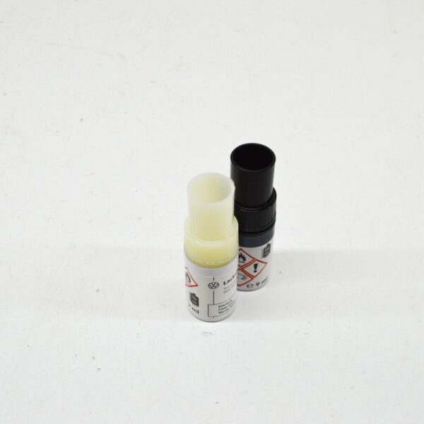LST0P2K7X - NEW VW AUDI ISLAND GREY PEARL EFFECT TOUCH UP PAINT SET LST0P2K7X ORIGINAL