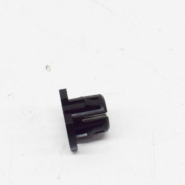 WHT003491 - NEW VW PASSAT B7 UNDERBODY TRIM BOLT EXPAND BY NUT WHT003491 ORIGINAL