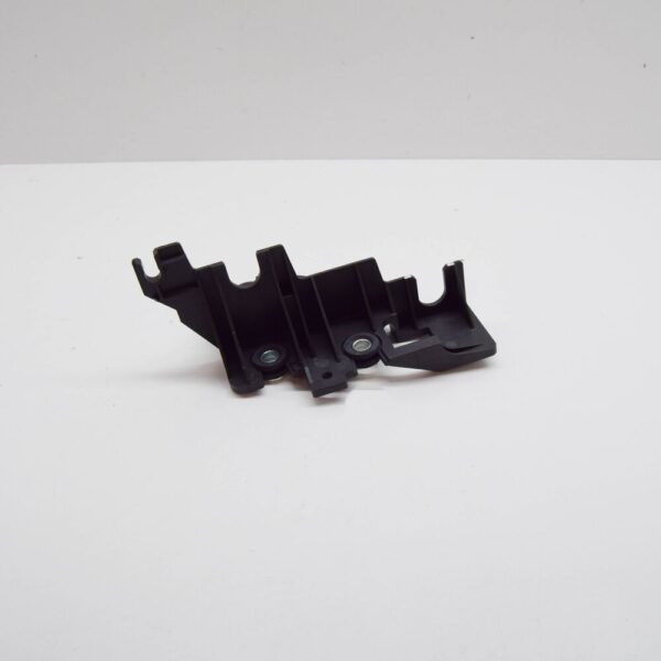 30735568 - Volvo C30 Gear Selector Passenger Compartment Bracket 30735568 NEW GENUINE