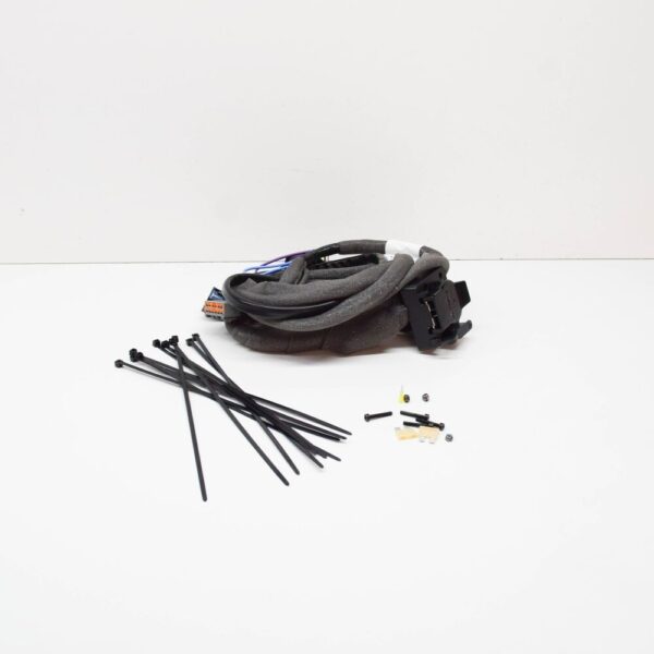 30756529 - Volvo XC90 MK1 Wiring Harness for Trailer Hitch 30756529 New