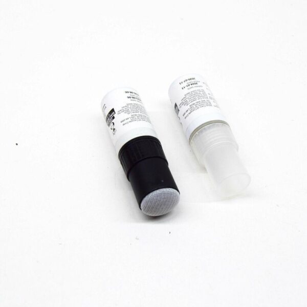 31266542 - Volvo C30 Original Ice White Retouching Pen Set 31266542