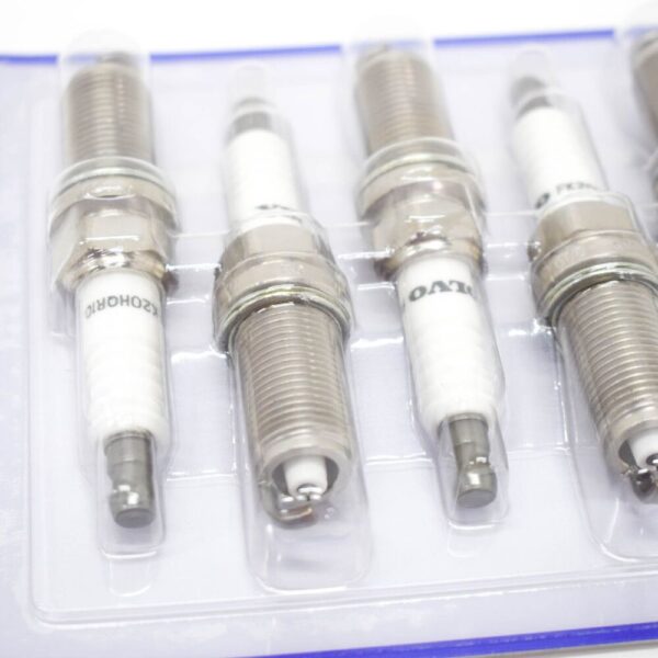 31286359 - Volvo XC90 MK1 spark plug set X6 31286359 NEW