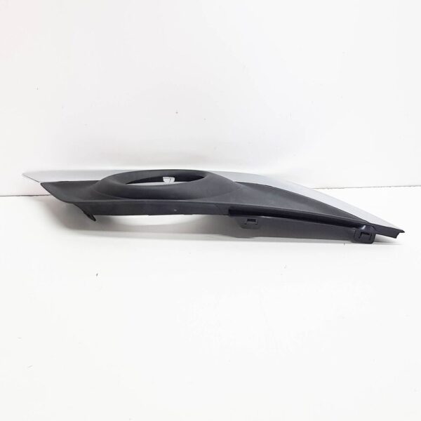 31323593 - Volvo C70 MK2 front right fog bezel 31323593 NEW original
