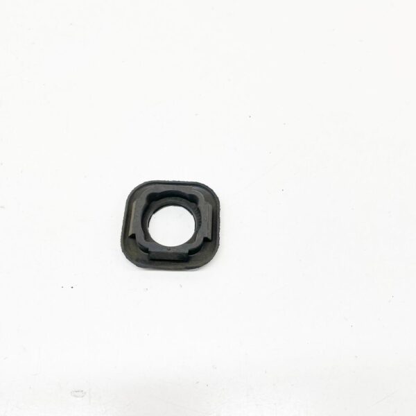 31333687 - VOLVO S60 MK2 WINDSHIELD WIPER ARM SEALING 31333687 NEW GENUINE