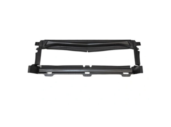 31383717 - Volvo XC90 MK2 Lower Radiator Mount Air Repellent 12641390 NEW Original