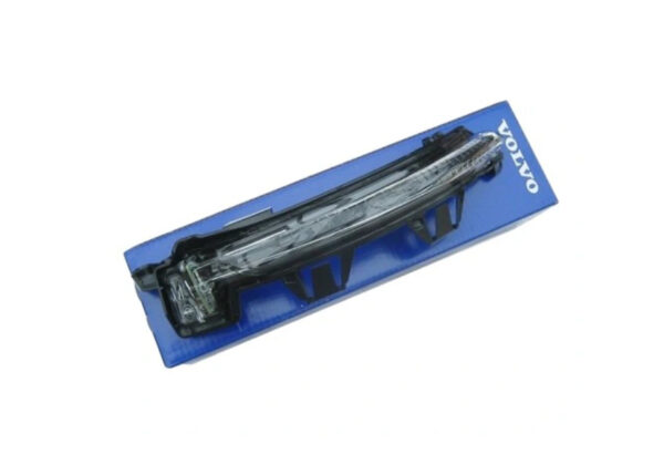 31498602 - VOLVO S90 MK2 FRONT RIGHT INDICATOR DOOR INDICATOR 31498602 NEW GENUINE