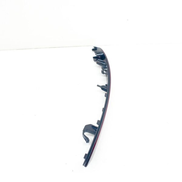 31656587 - Volvo V60 MK2 bumper reflector rear right 32337875 NEW original