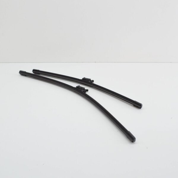 31693567 - Volvo S60 MK3 Front Wiper Blade Set LHD 31693567 NEW GENUINE