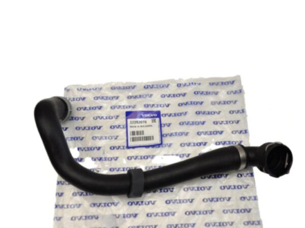 32252070 - Volvo XC90 MK2 Upper Cooler Cooler Hose 32252070 NEW GENUINE
