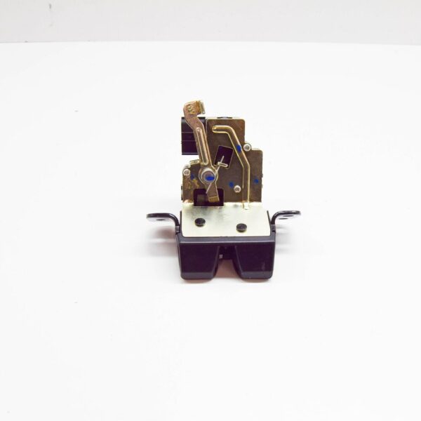 81230C8500 - Hyundai i20 MK3 Tailgate Latch 81230C8500 NEW GENUINE
