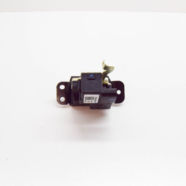 81230C8500 - Hyundai i20 MK3 Tailgate Latch 81230C8500 NEW GENUINE