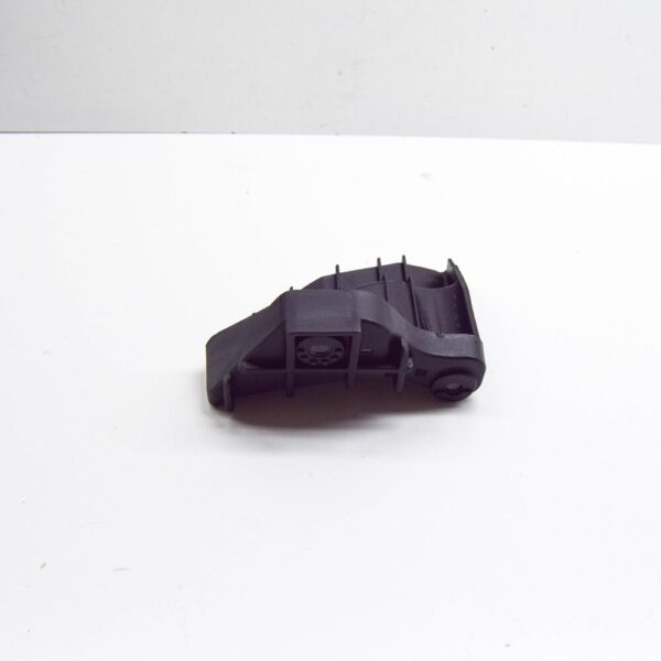 865281W200 - KIA RIO UB FRONT RIGHT BUMPER BRACKET 865281W200 2017 NEW