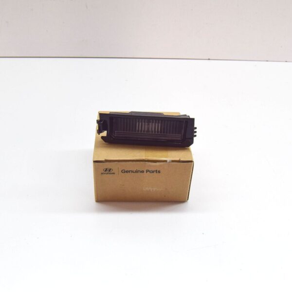 92502F6000 - Hyundai Tucson NX4 MK4 Rear Right License Plate Light 92502F6000 NEW GENUINE